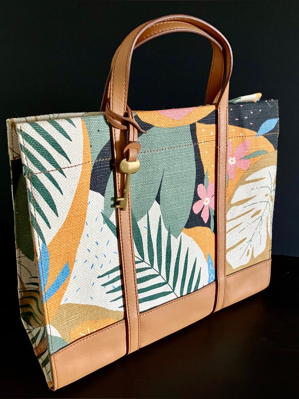 Fossil Carmen Shopper Bag in Tropical Print NWOT 🏝️